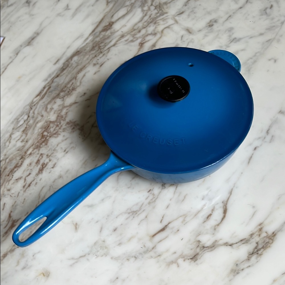 Le Creuset 2.25 qt Blue Cast Iron enameled Saucepan with Matching Lid